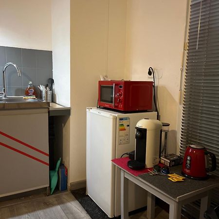Logement Type Studio 1 Piece Proche Zenith Strasbourg Extérieur photo