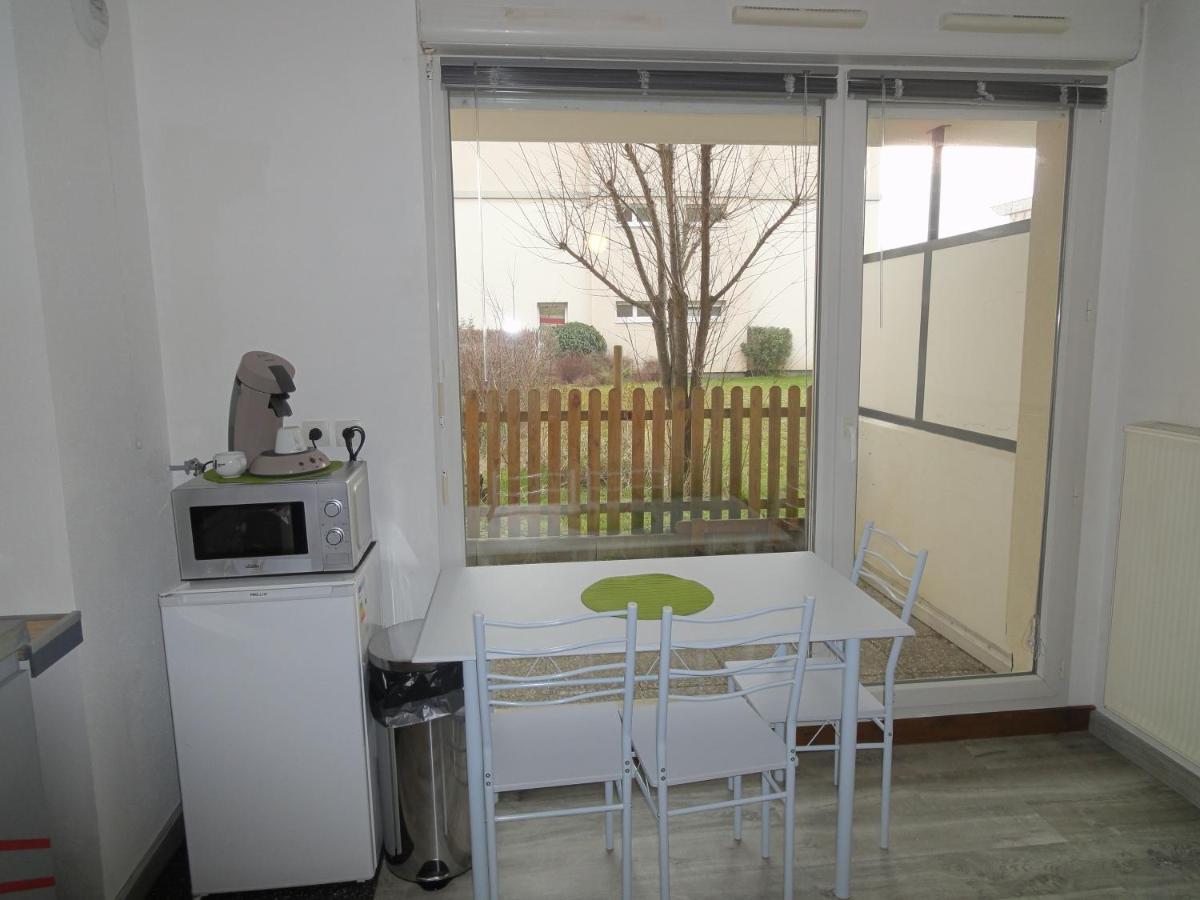 Logement Type Studio 1 Piece Proche Zenith Strasbourg Extérieur photo